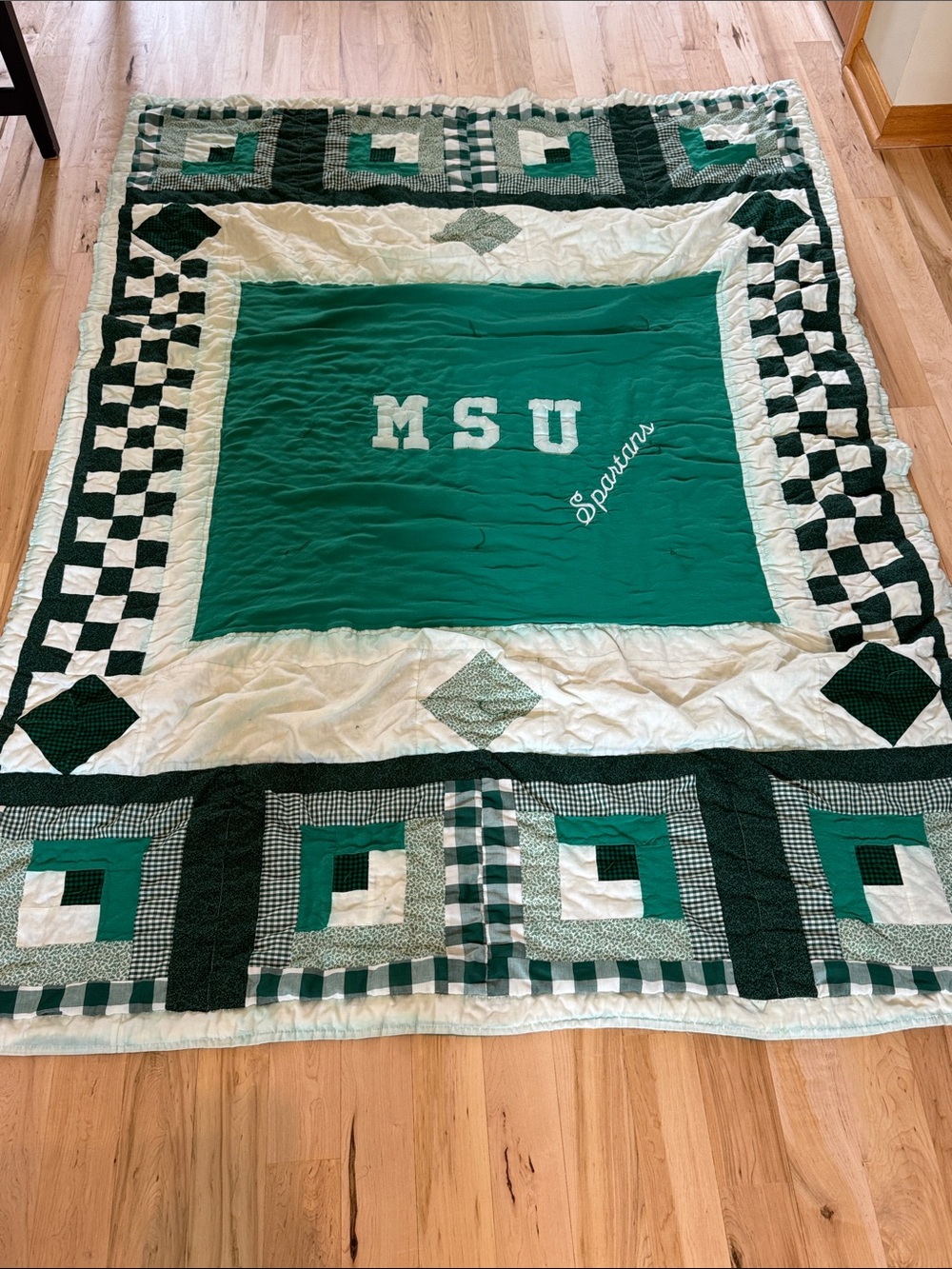 Vintage-handmade Quilt Blanket Michigan State University-MSU Spartans-Read